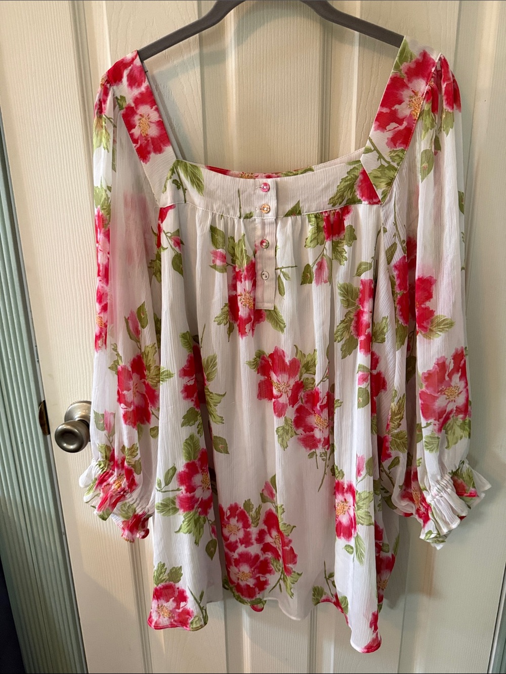 LC Lauren Conrad White Tunic with Pink Floral Print